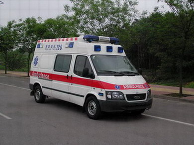和静县救护车护送